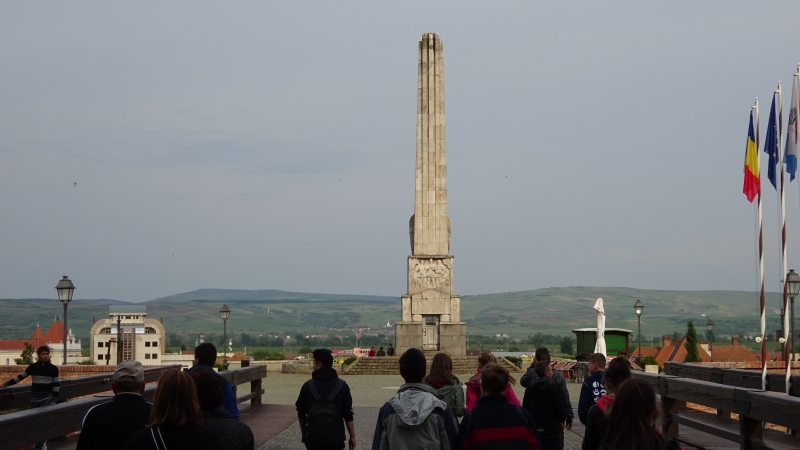 -Gyulafehervar-obeliszk